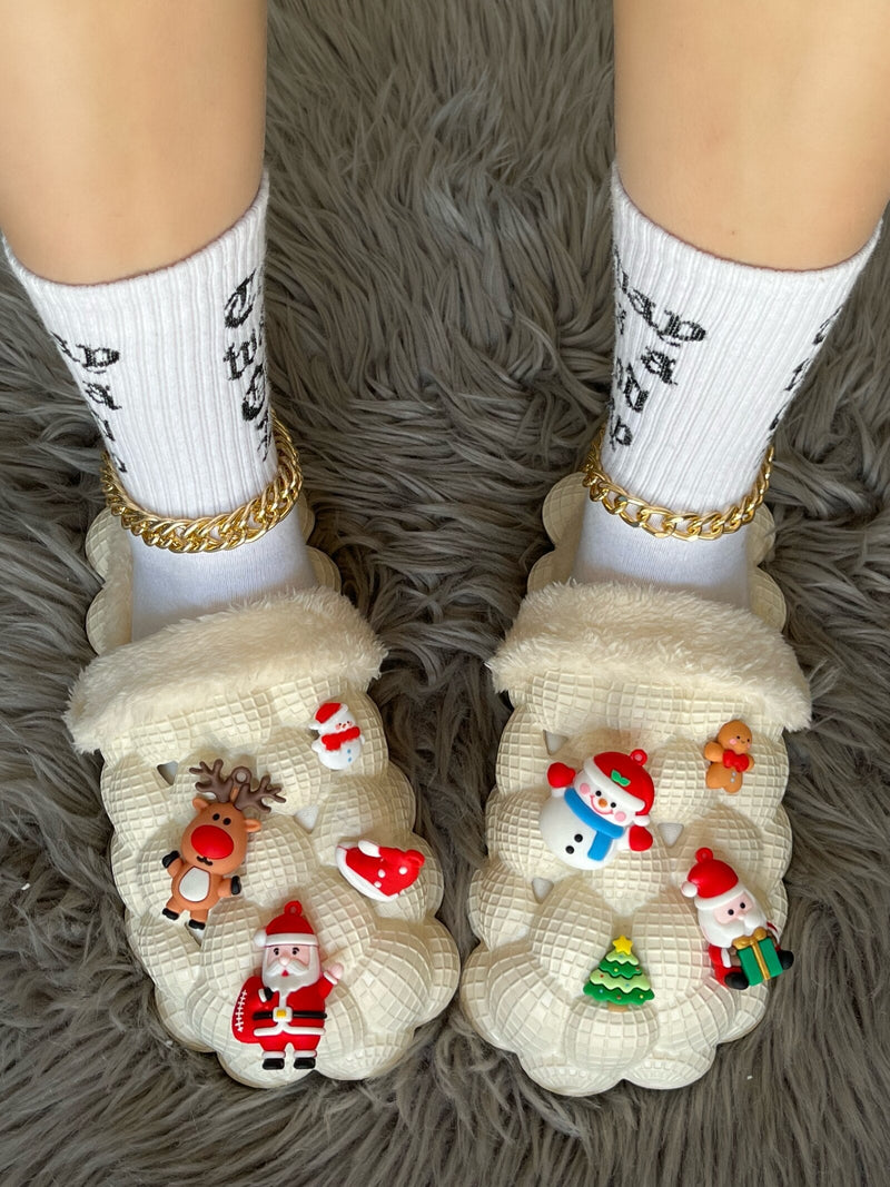 Load image into Gallery viewer, Funny DIY Bubble Slippers Furry House Slides for Chirstmas
