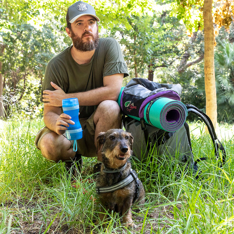 Load image into Gallery viewer, 2-in-1 bottle with water and food containers for pets Pettap
