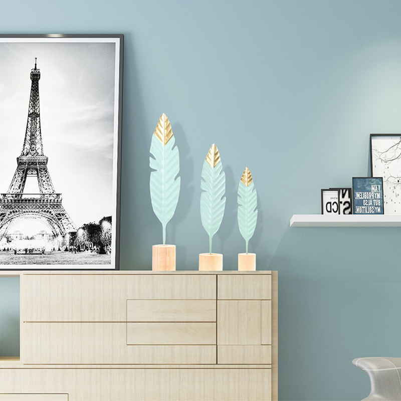 Load image into Gallery viewer, Nordic Creative Iron Feather Figure Ornaments Room Decor Home Decor
