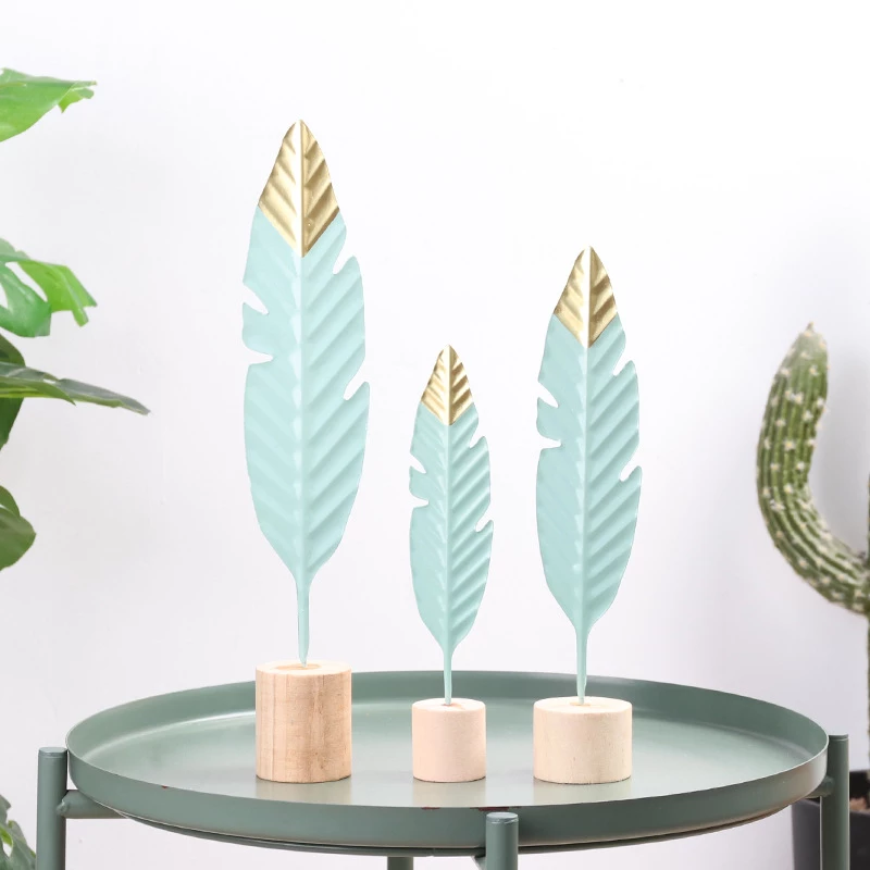 Load image into Gallery viewer, Nordic Creative Iron Feather Figure Ornaments Room Decor Home Decor
